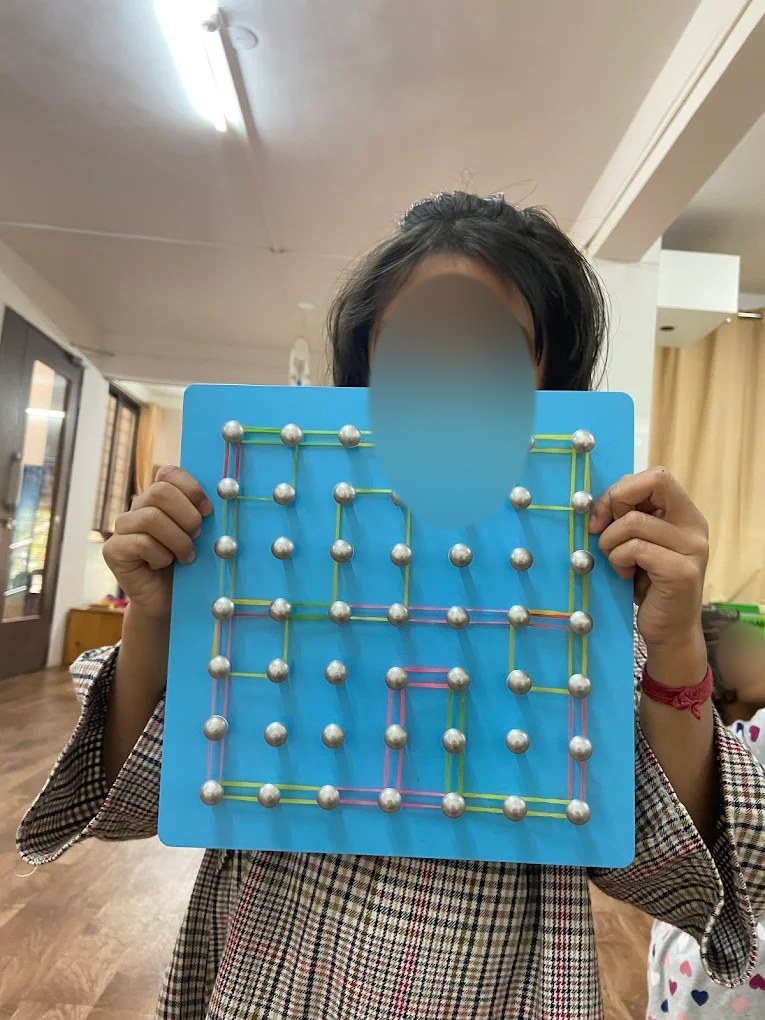 A shape made on a geoboard